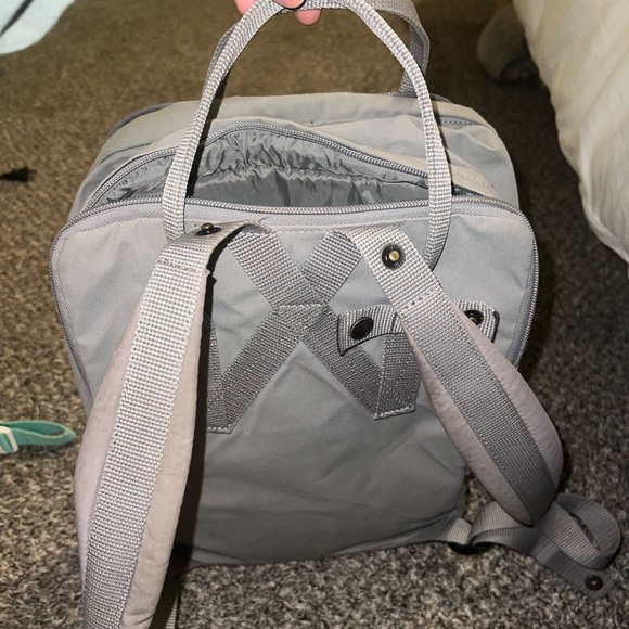 Fjällräven grey Kanken laptop 17” - Picture 6 of 6